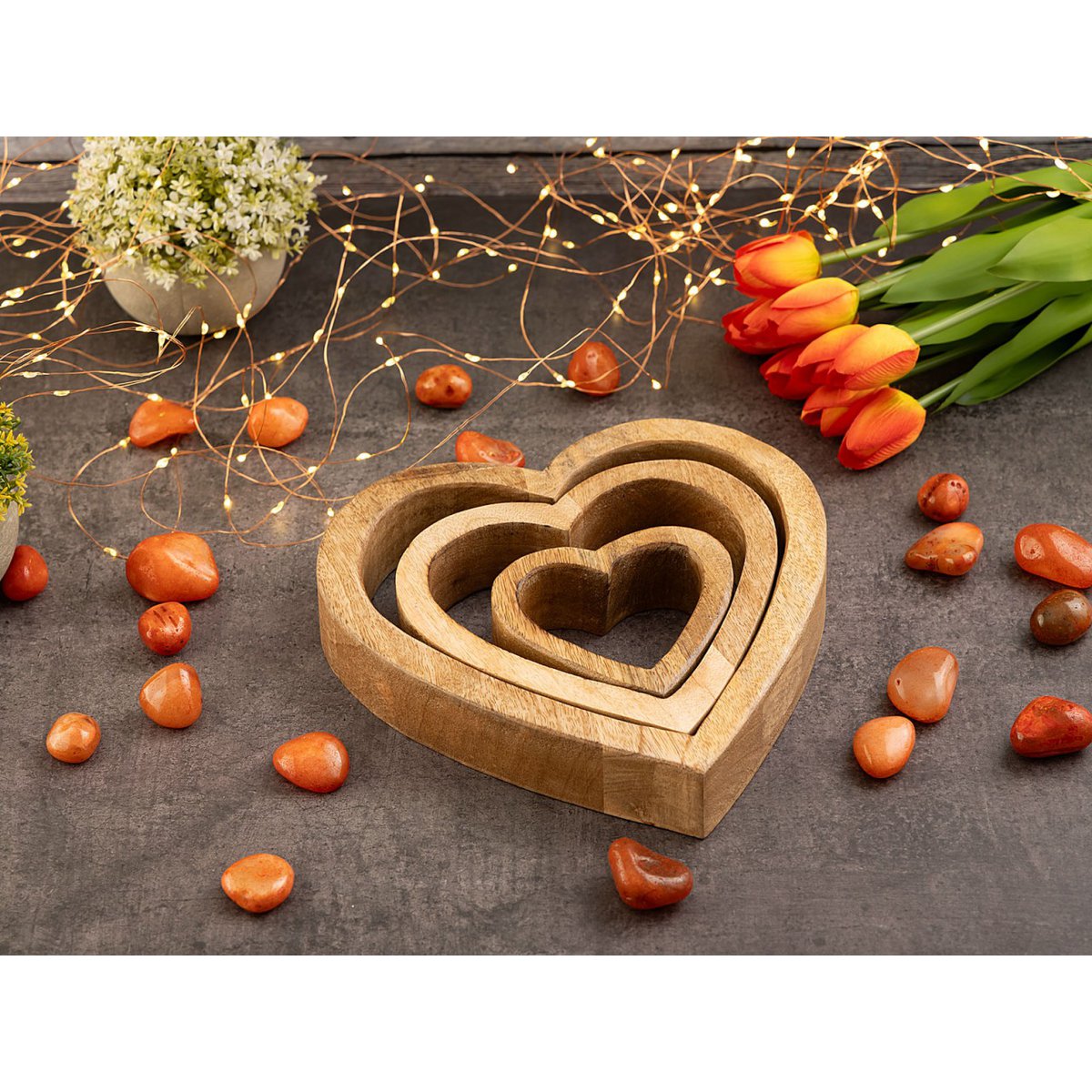Decorative figure hearts 12x set of 3 wooden figures 24/18/11cm Masterbox wedding decoration mango wood